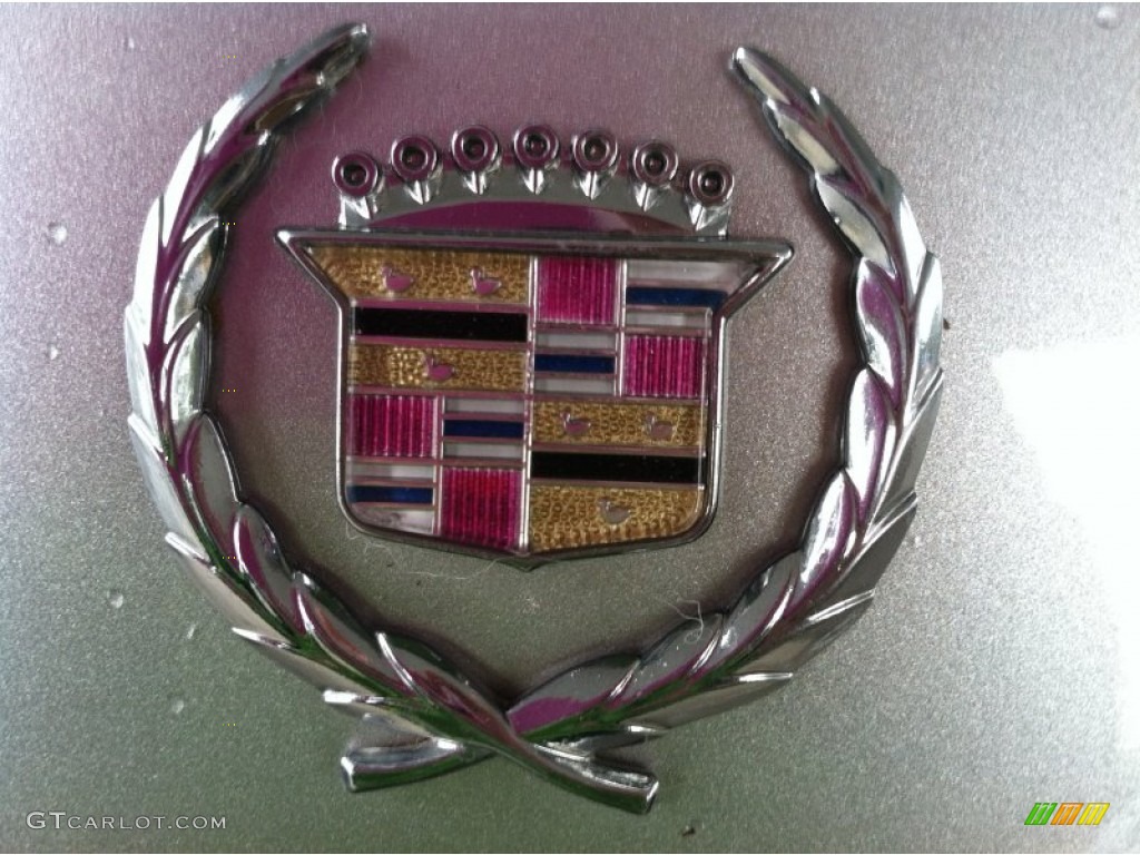 1999 Cadillac DeVille Sedan Marks and Logos Photo #59996249