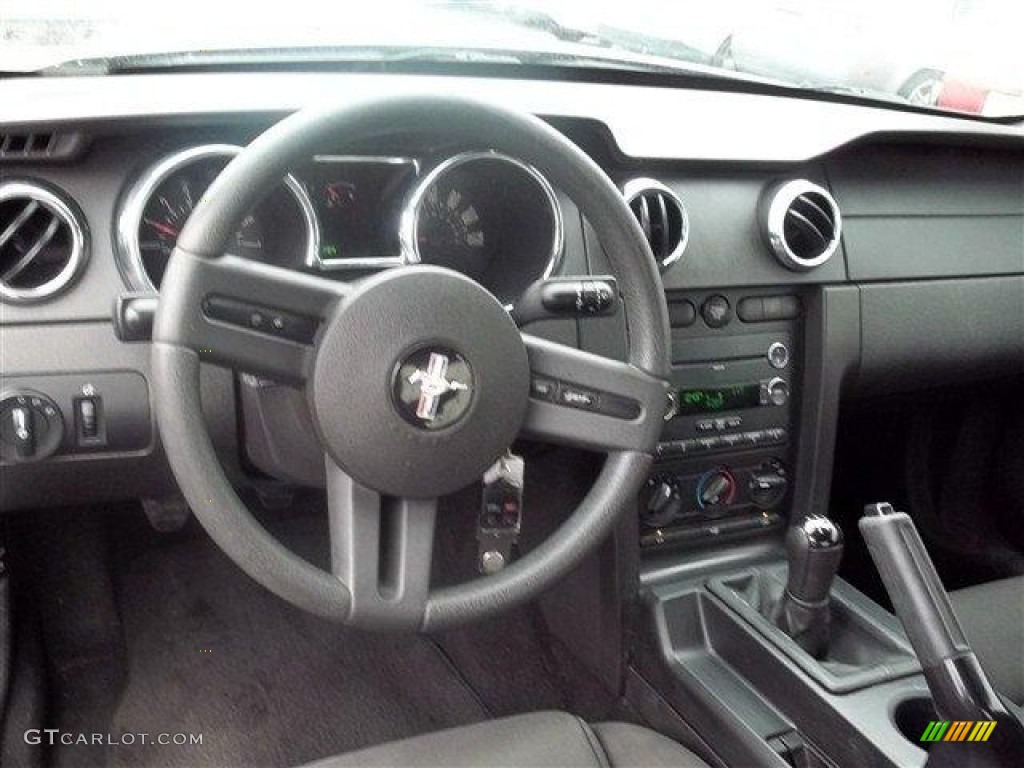 2008 Mustang V6 Deluxe Coupe - Vapor Silver Metallic / Light Graphite photo #7