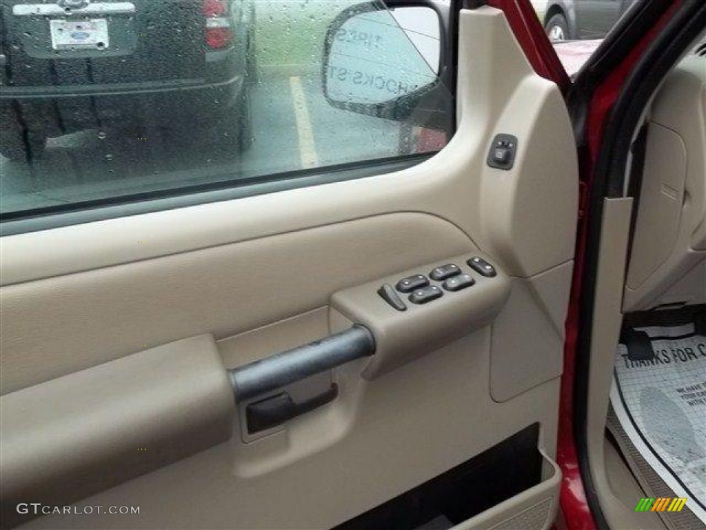 2005 Explorer Sport Trac XLT - Red Fire / Medium Pebble photo #7