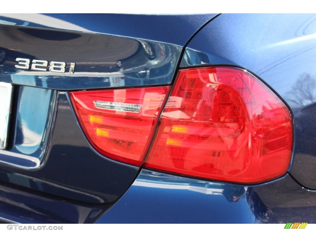 2011 3 Series 328i xDrive Sedan - Deep Sea Blue Metallic / Black photo #22