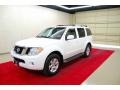 2008 Avalanche White Nissan Pathfinder SE  photo #4