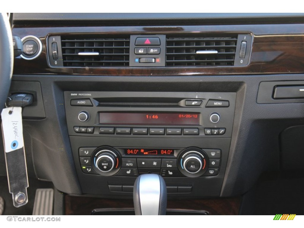 2011 3 Series 328i xDrive Sedan - Jet Black / Black photo #18