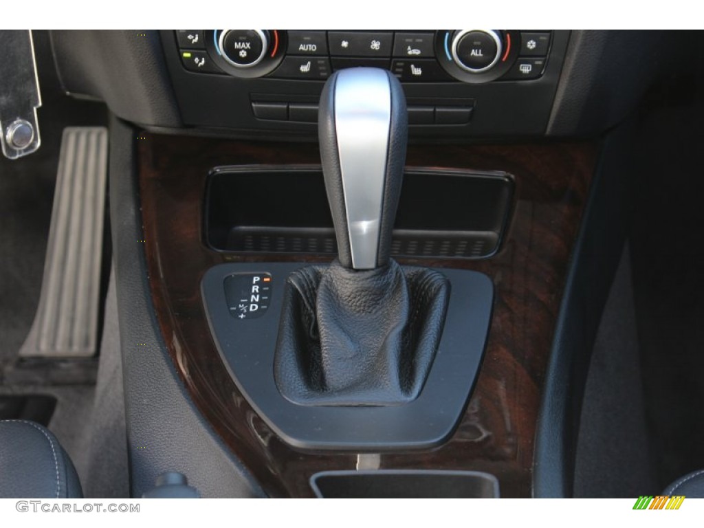 2011 3 Series 328i xDrive Sedan - Jet Black / Black photo #19
