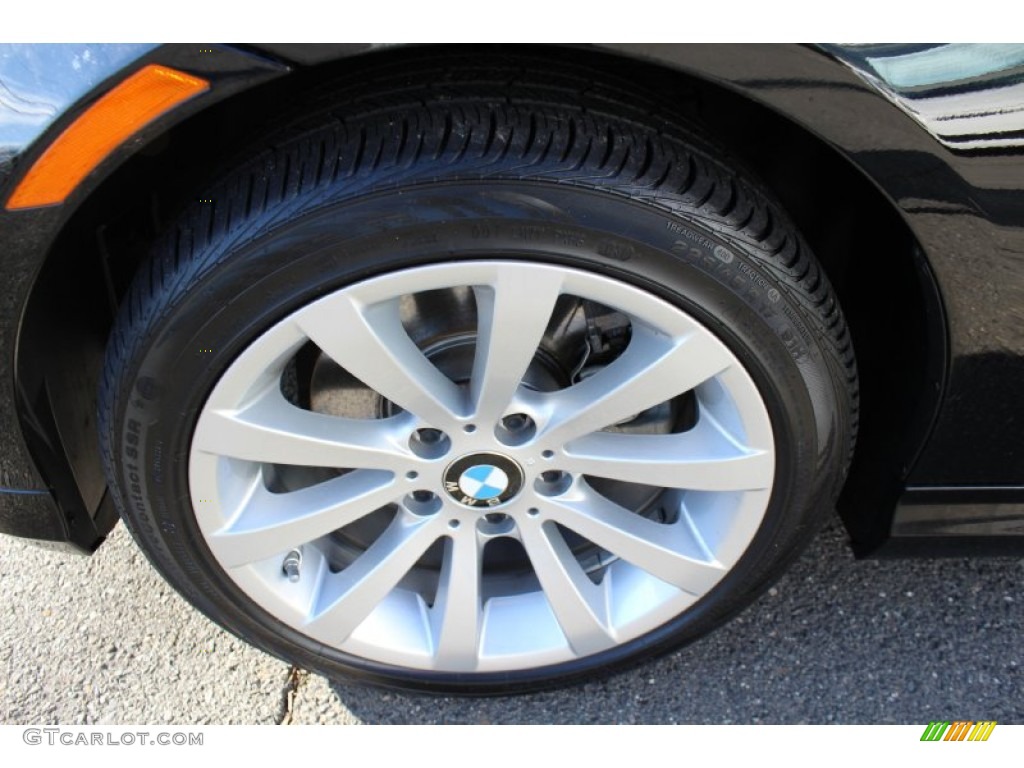 2011 3 Series 328i xDrive Sedan - Jet Black / Black photo #32