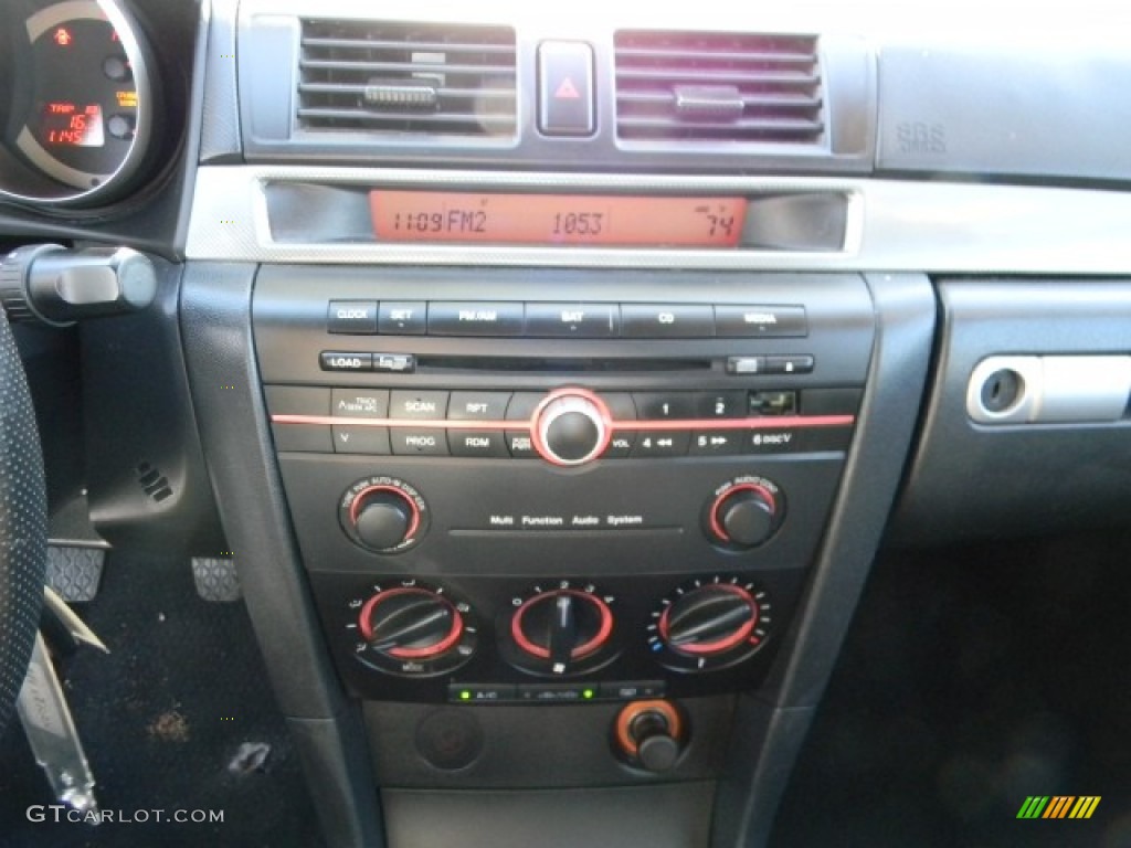 2006 MAZDA3 s Touring Sedan - Winning Blue Metallic / Black/Blue photo #11