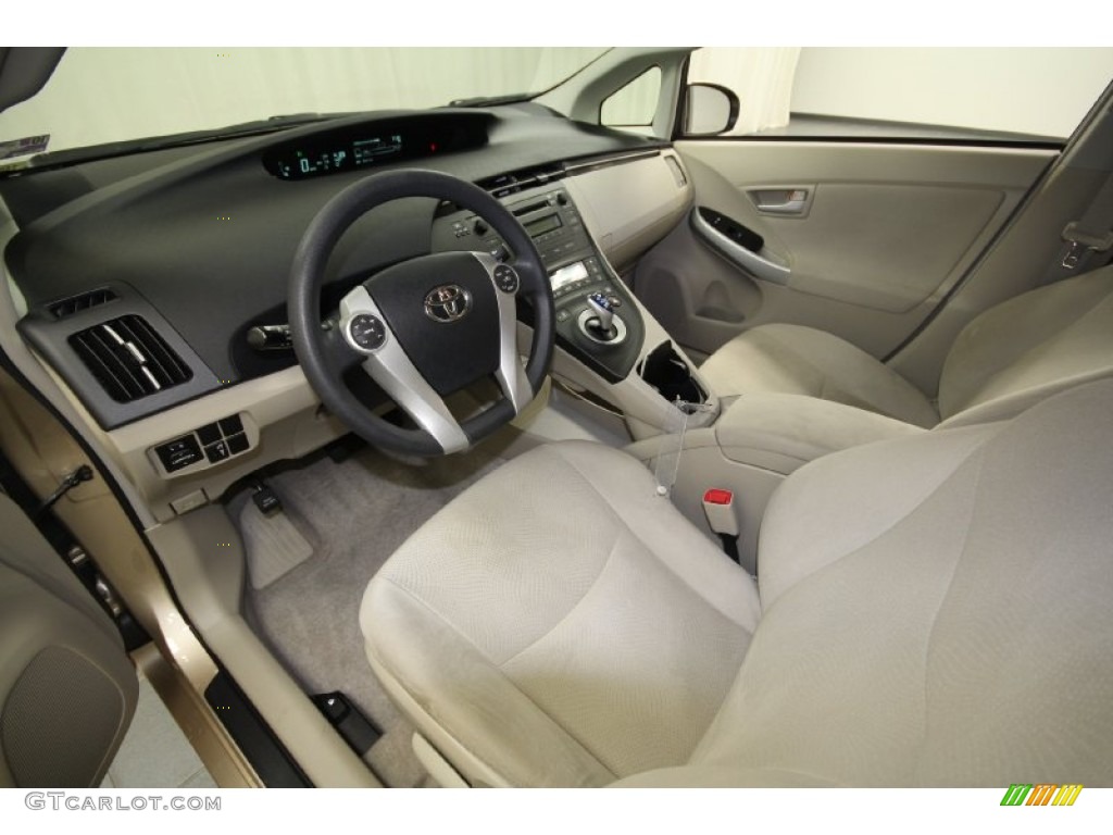 Bisque Interior 2010 Toyota Prius Hybrid II Photo #60003857