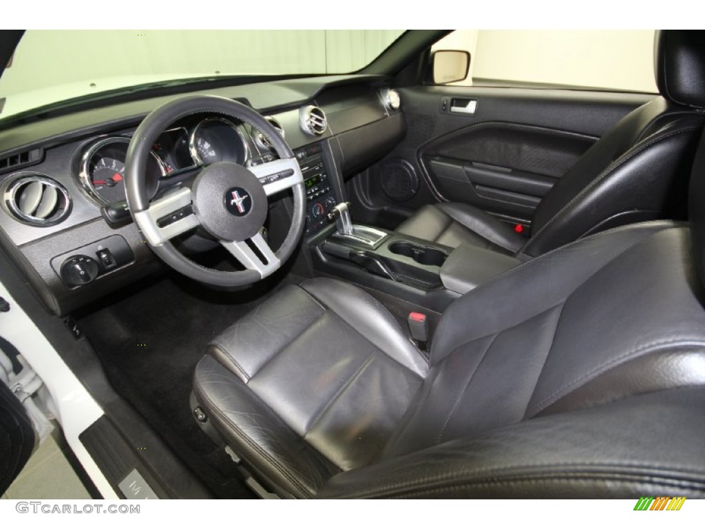 2007 Mustang V6 Premium Coupe - Performance White / Dark Charcoal photo #14
