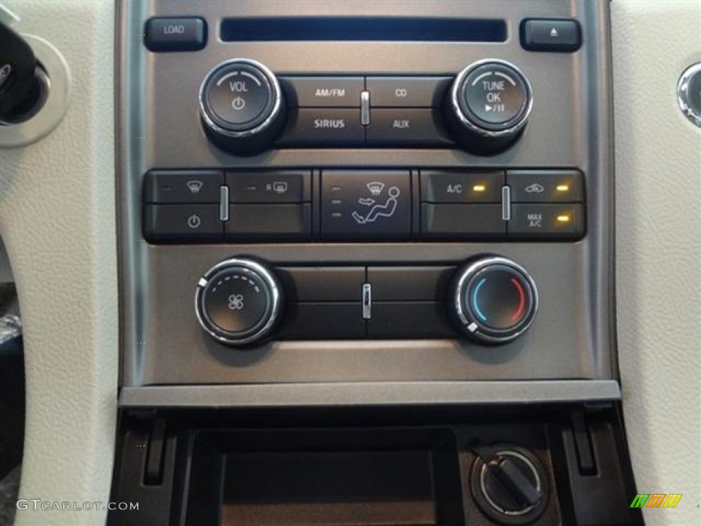 2012 Ford Taurus SE Controls Photo #60005015