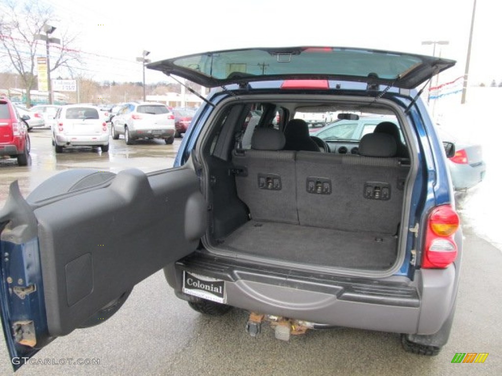 2003 Jeep Liberty Sport 4x4 Trunk Photo #60010297