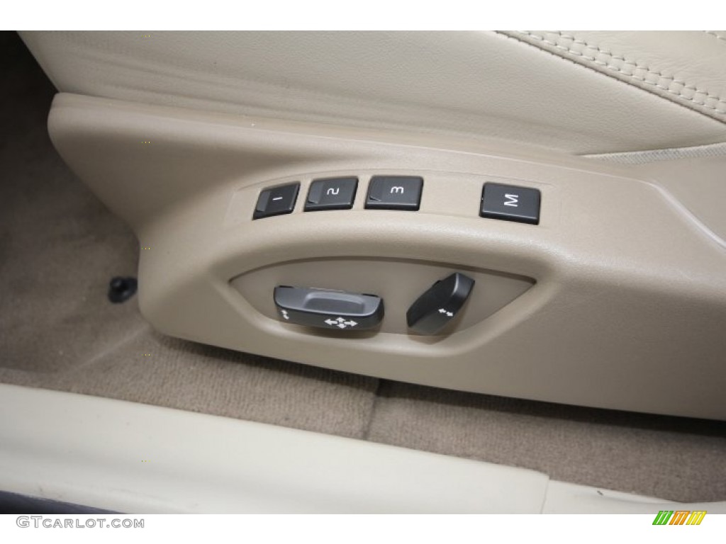 2011 Volvo XC60 3.2 Controls Photo #60011731