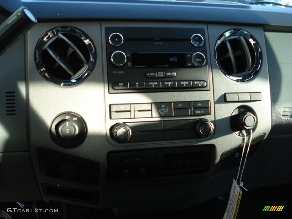 2012 F350 Super Duty XLT Crew Cab 4x4 - Oxford White / Steel photo #15