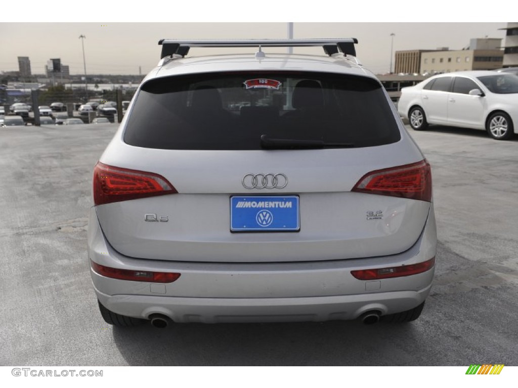 2009 Q5 3.2 Premium quattro - Ice Silver Metallic / Light Gray photo #4