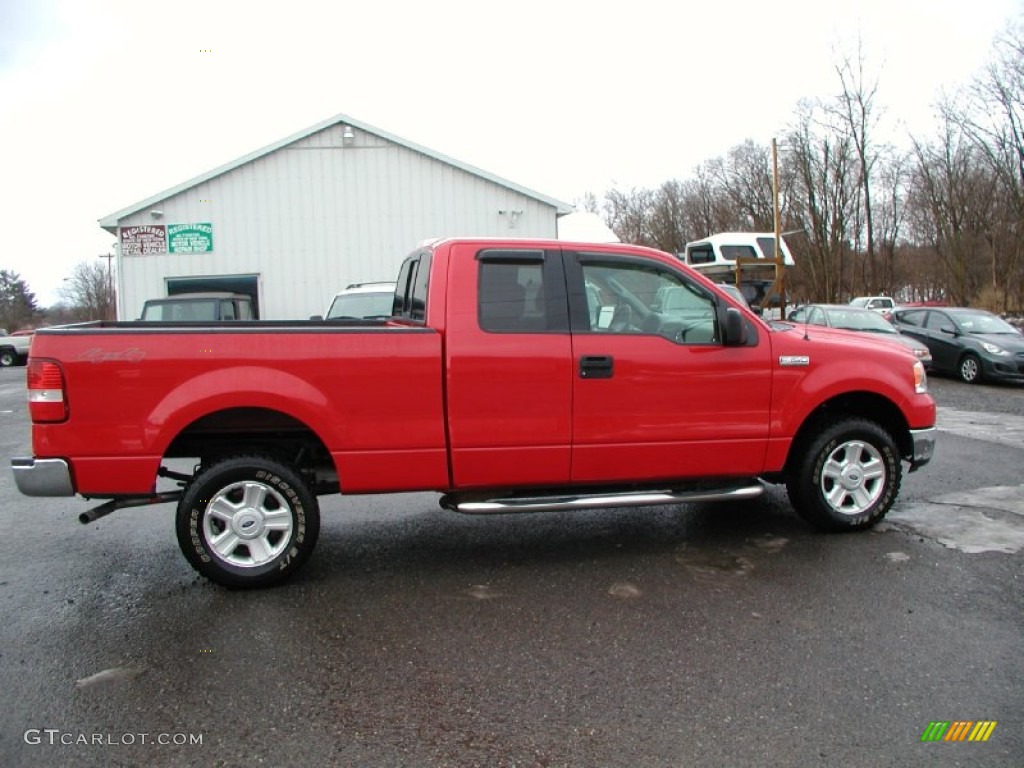 2004 F150 XLT SuperCab 4x4 - Bright Red / Medium/Dark Flint photo #11
