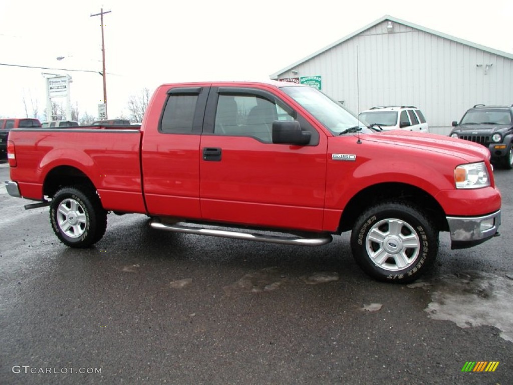 2004 F150 XLT SuperCab 4x4 - Bright Red / Medium/Dark Flint photo #13