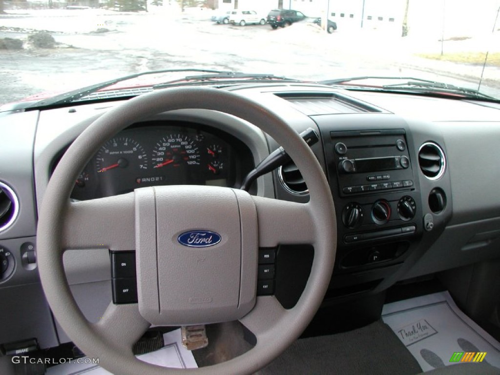 2004 F150 XLT SuperCab 4x4 - Bright Red / Medium/Dark Flint photo #24