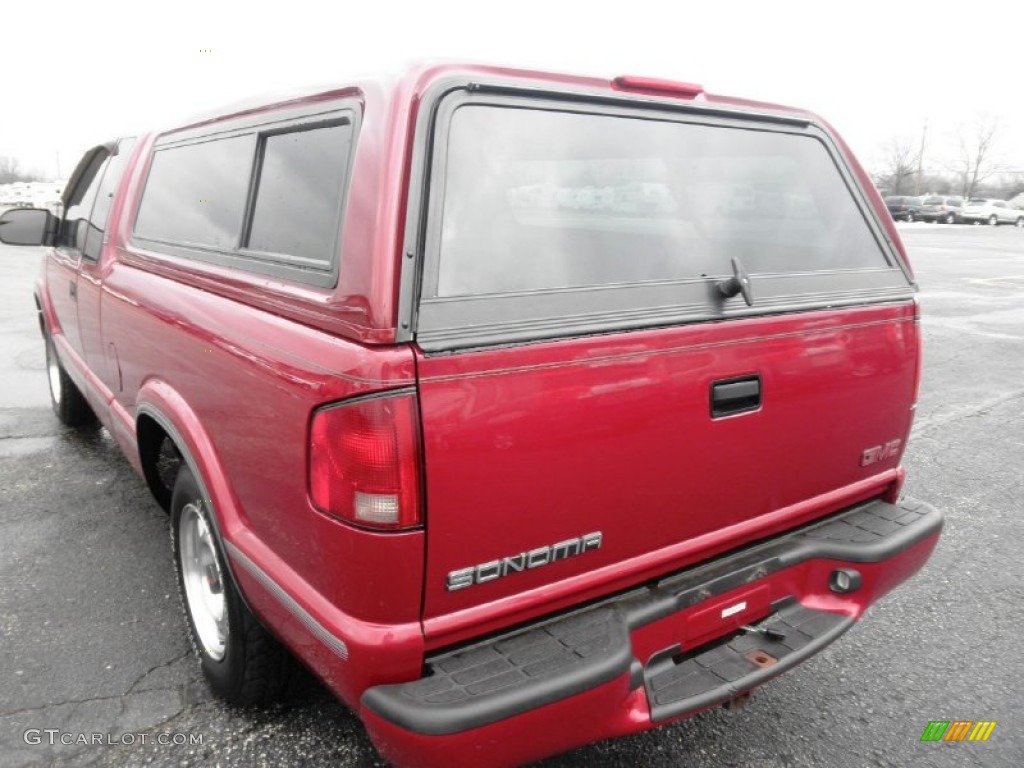 2001 Sonoma SL Extended Cab - Cherry Red Metallic / Graphite photo #13