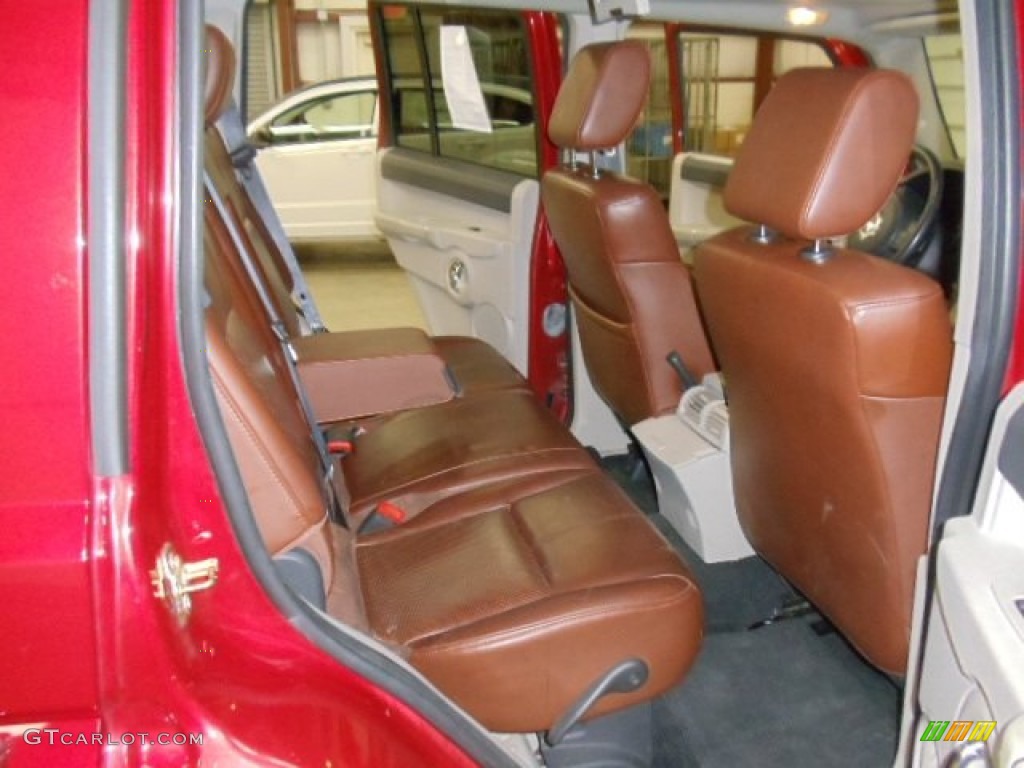 Saddle Brown Interior 2006 Jeep Commander Limited 4x4 Photo #60017407