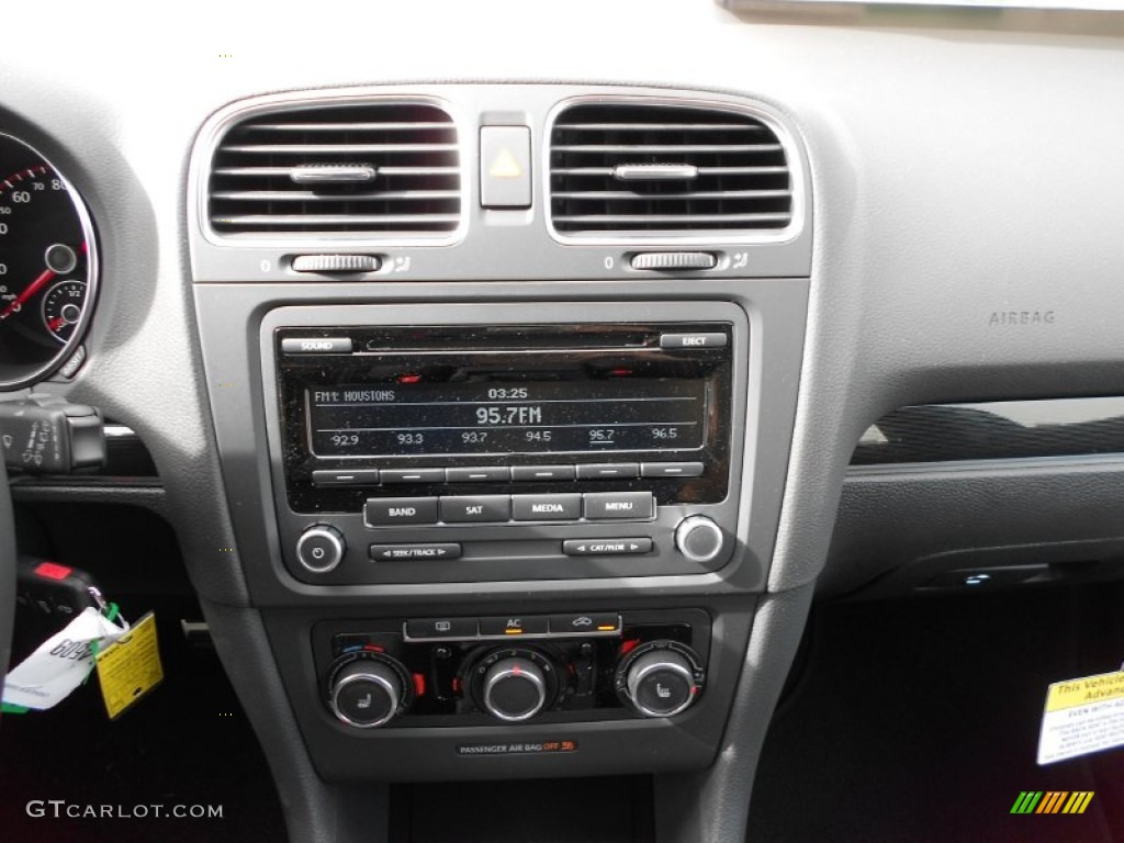 2012 Volkswagen GTI 4 Door Controls Photo #60019790