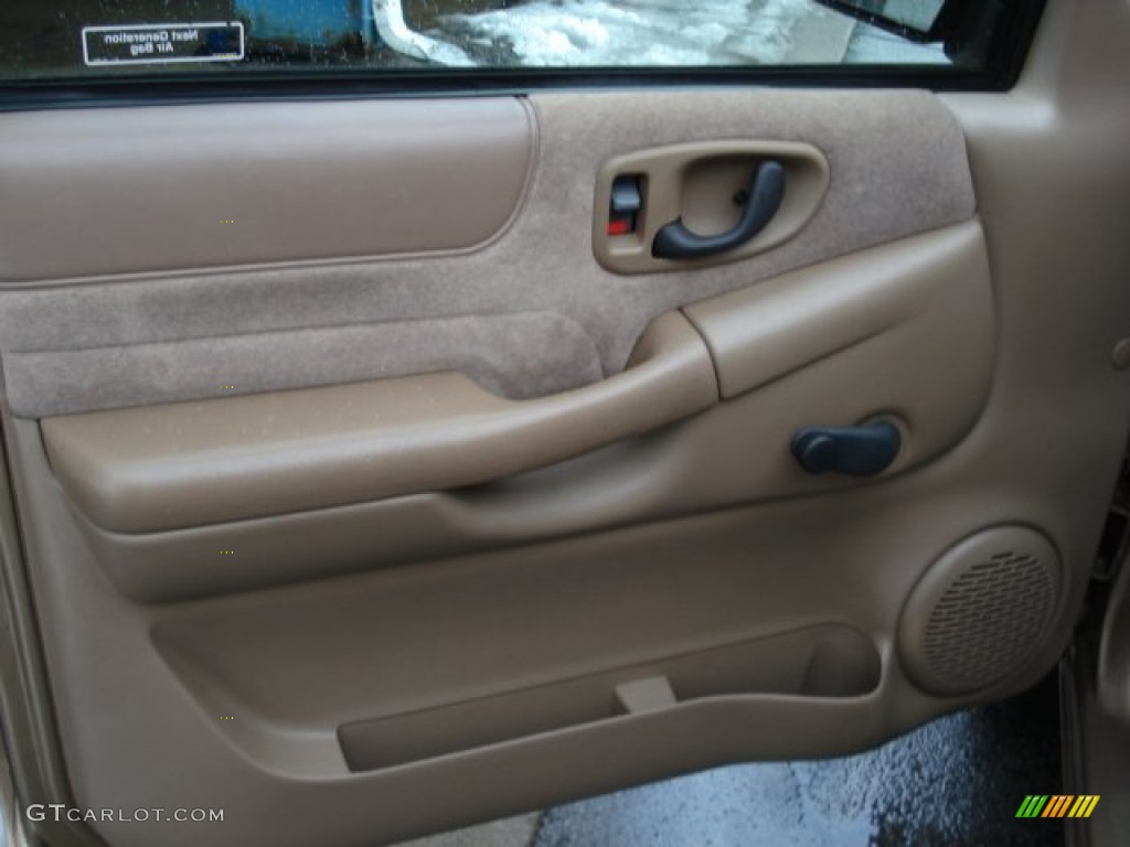 2000 S10 LS Regular Cab - Sunset Gold Metallic / Beige photo #15