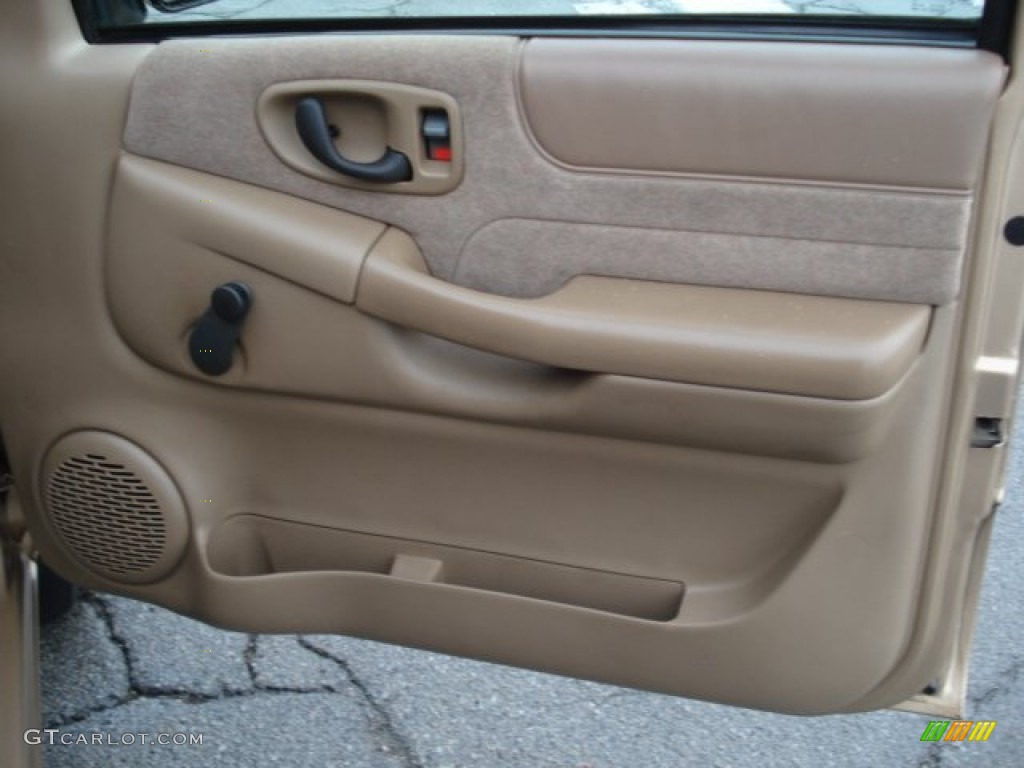 2000 S10 LS Regular Cab - Sunset Gold Metallic / Beige photo #19