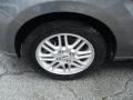 2009 Ford Focus SE Sedan Wheel and Tire Photo