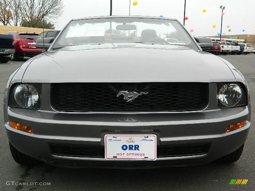 2006 Mustang V6 Premium Convertible - Tungsten Grey Metallic / Dark Charcoal photo #9