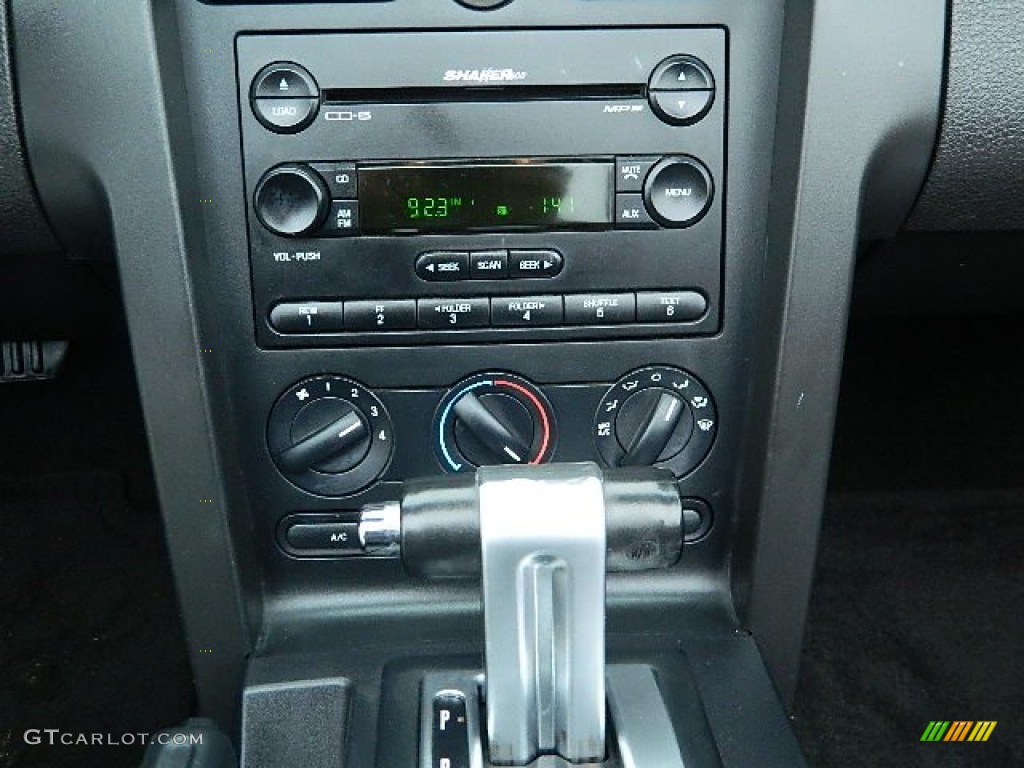 2006 Mustang V6 Premium Convertible - Tungsten Grey Metallic / Dark Charcoal photo #15