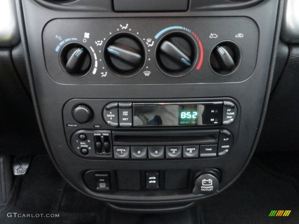 2005 Chrysler PT Cruiser Convertible Controls Photo #60023228