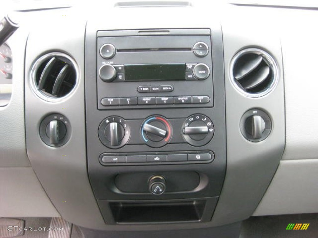 2006 Ford F150 XLT SuperCab 4x4 Controls Photo #60027173