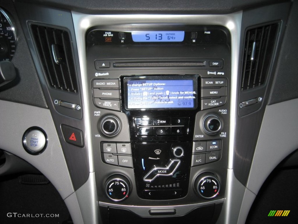 2012 Hyundai Sonata Hybrid Controls Photo #60028490