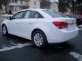 Summit White - Cruze LS Photo No. 7