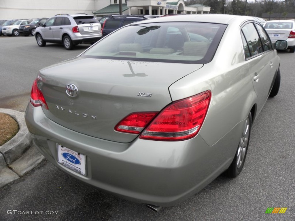 2005 Avalon XLS - Silver Pine Mica / Ivory photo #14