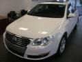 Candy White - Passat 2.0T Sedan Photo No. 3