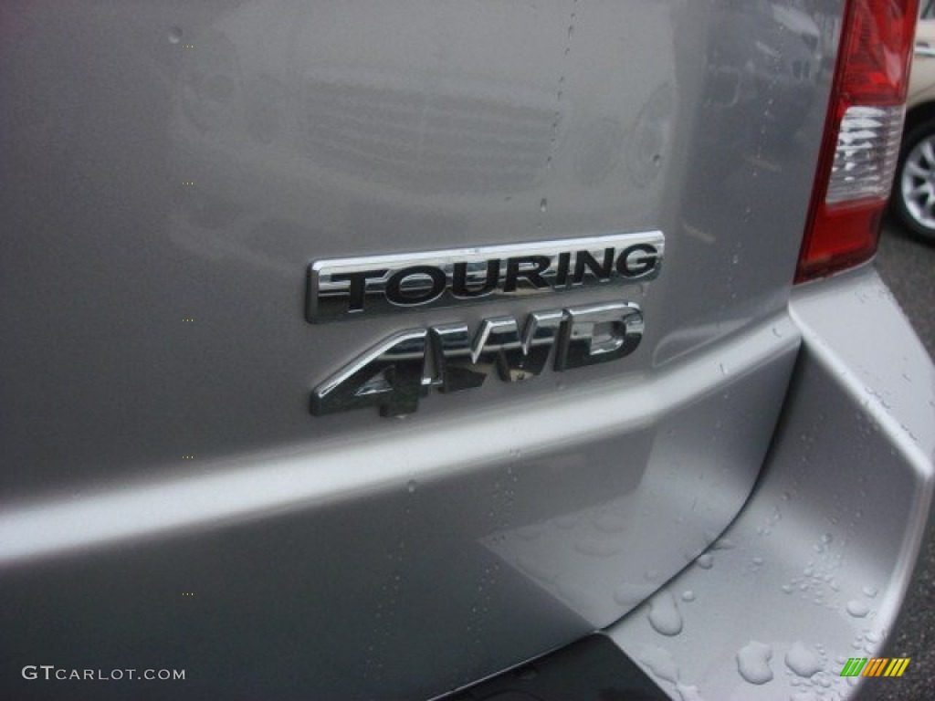 2011 Honda Pilot Touring 4WD Marks and Logos Photos