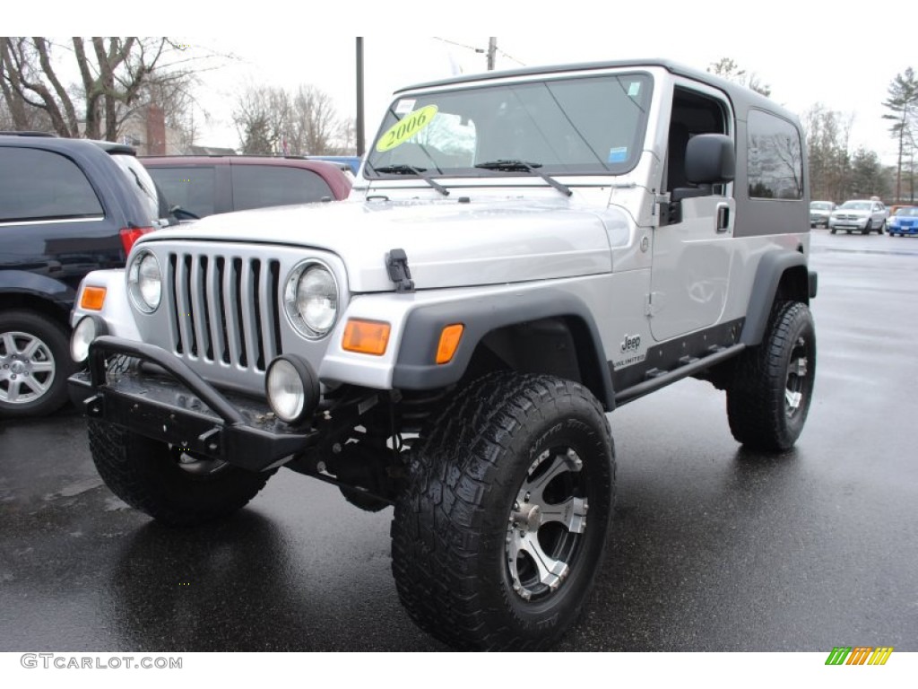 2006 Wrangler Unlimited 4x4 - Bright Silver Metallic / Dark Slate Gray photo #1