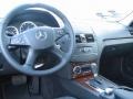 Black - C 300 4Matic Luxury Photo No. 8