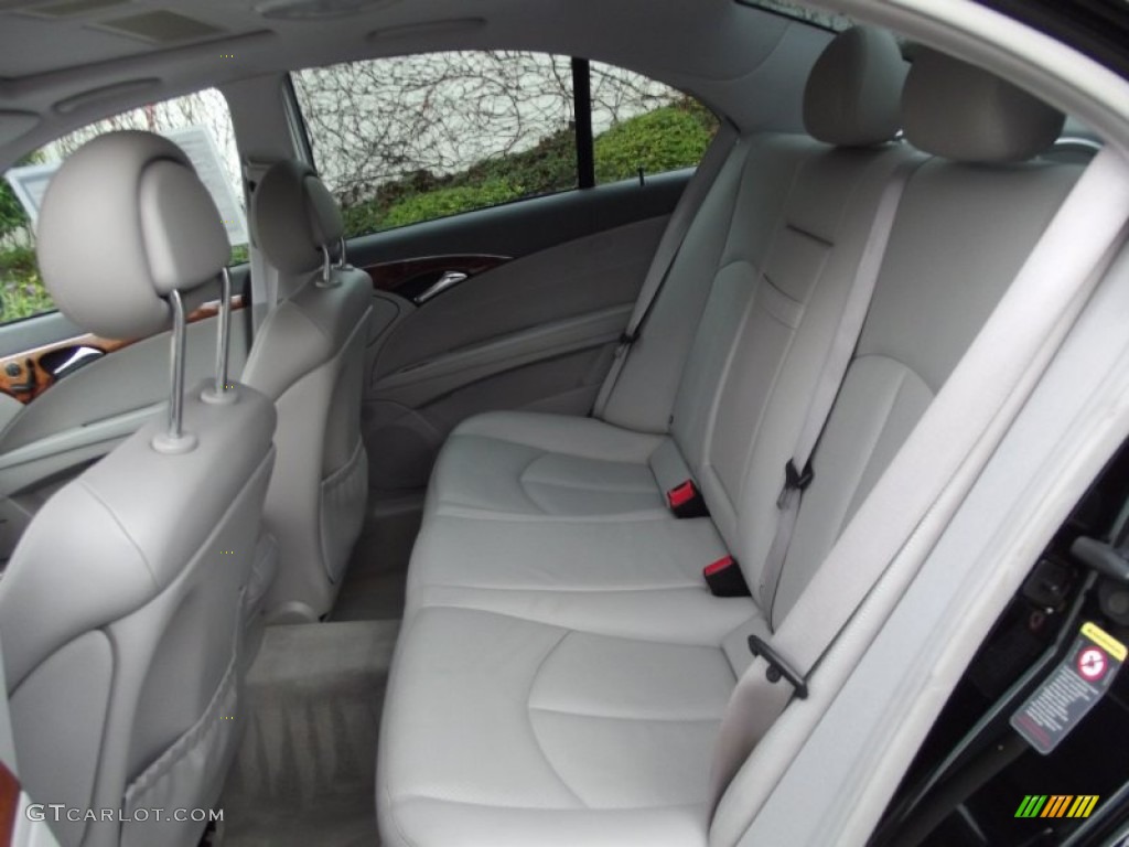 2004 Mercedes-Benz E 320 Sedan Rear Seat Photo #60034346