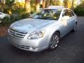 Titanium Metallic - Avalon XLS Photo No. 4