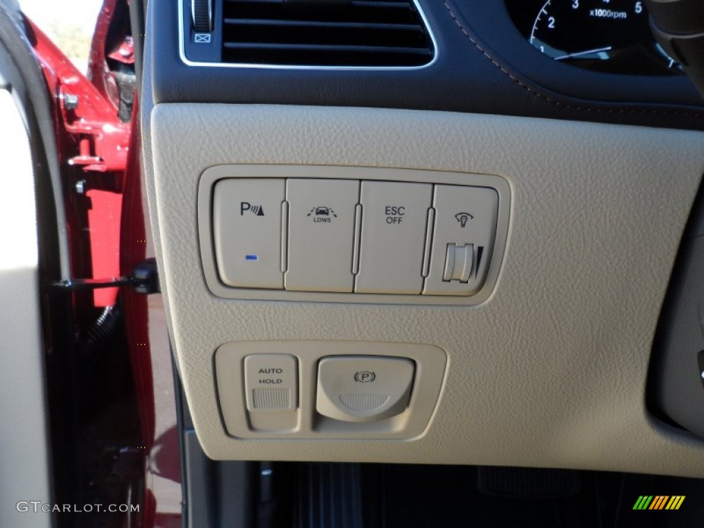 2012 Hyundai Genesis 4.6 Sedan Controls Photo #60036230