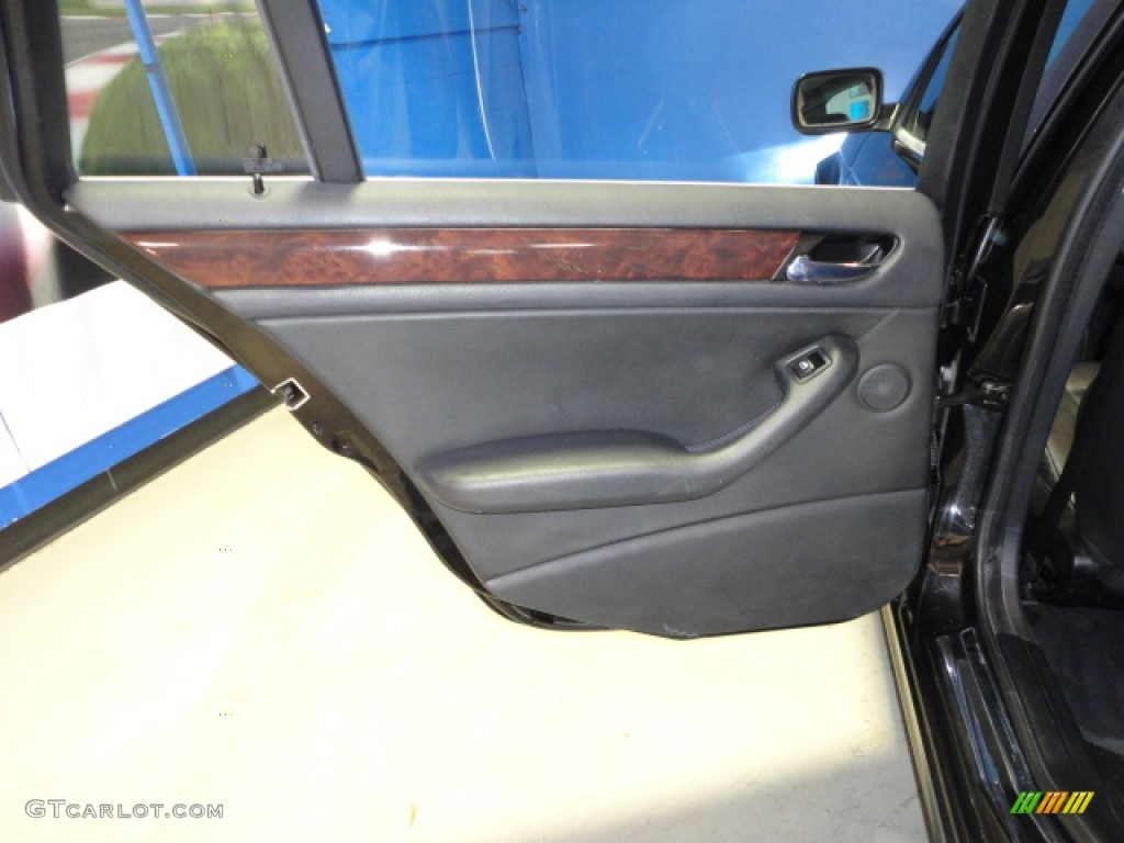 2001 3 Series 325i Wagon - Jet Black / Black photo #18