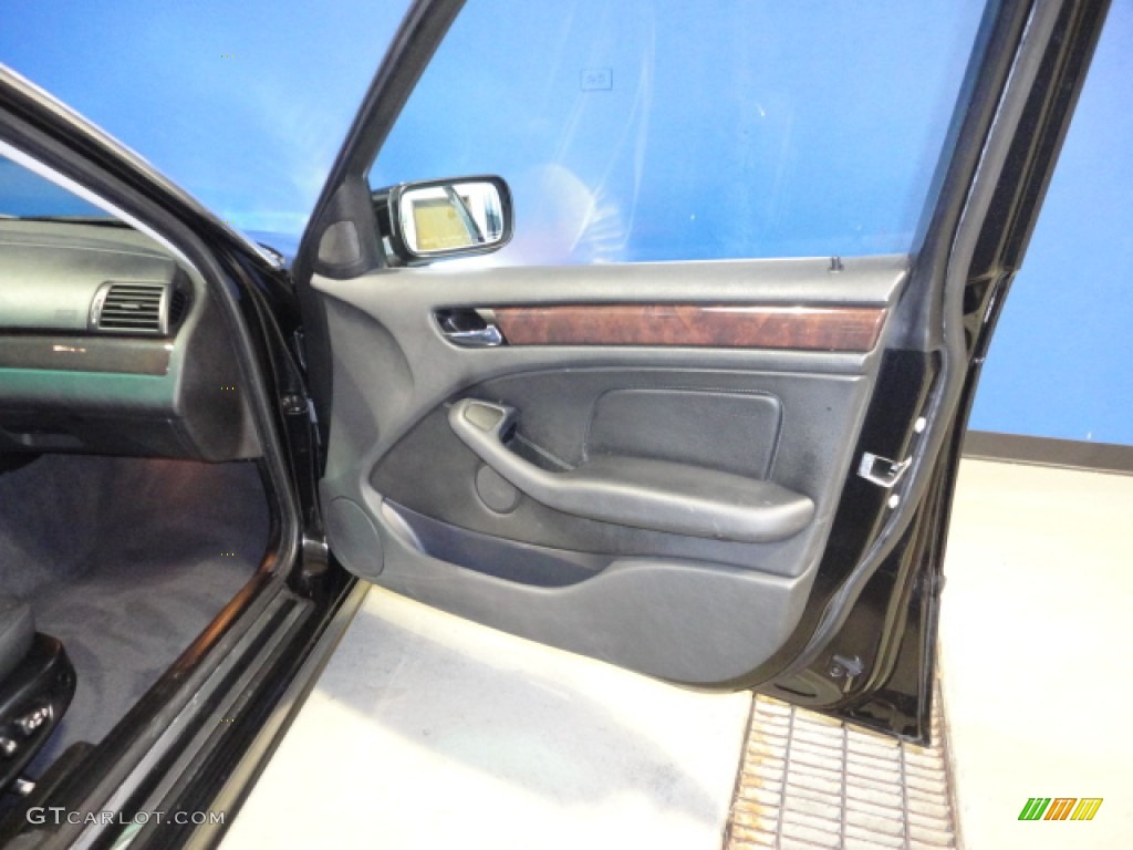 2001 3 Series 325i Wagon - Jet Black / Black photo #25