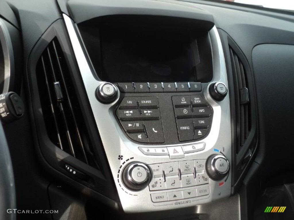 2012 Chevrolet Equinox LT AWD Controls Photo #60040187