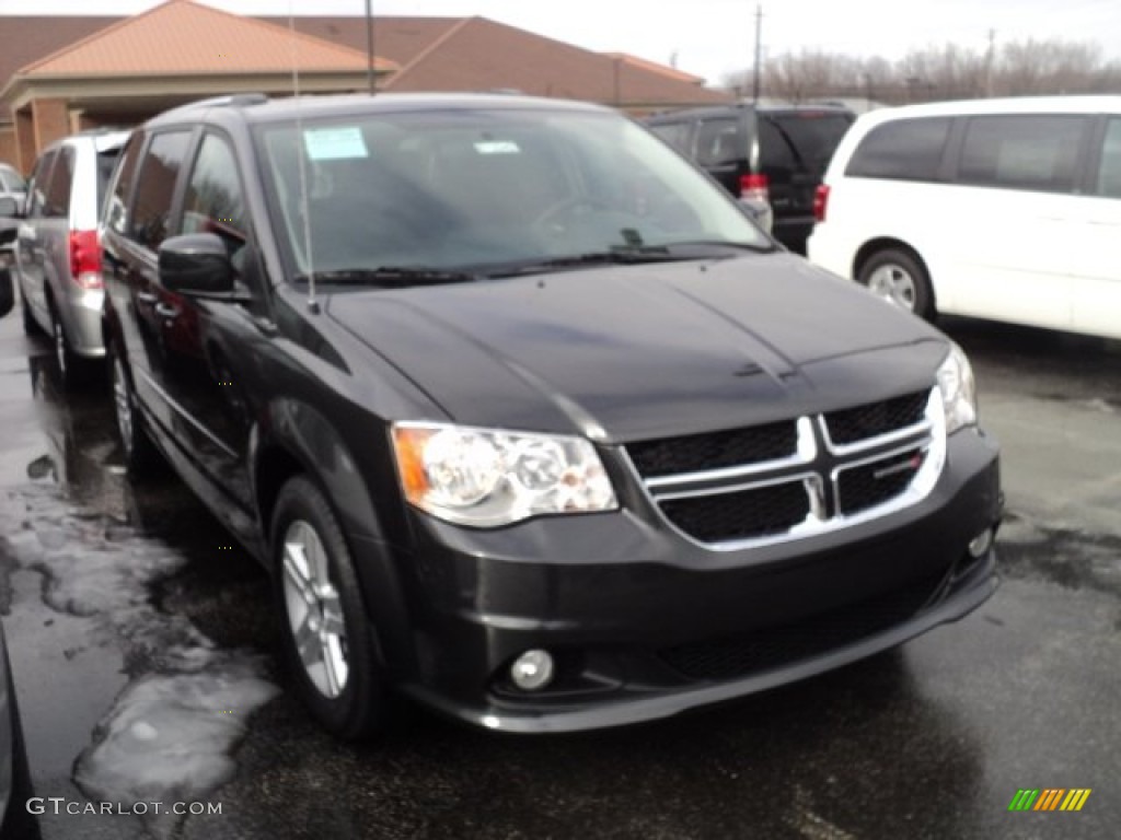 2012 Grand Caravan Crew - Dark Charcoal Pearl / Black/Light Graystone photo #3