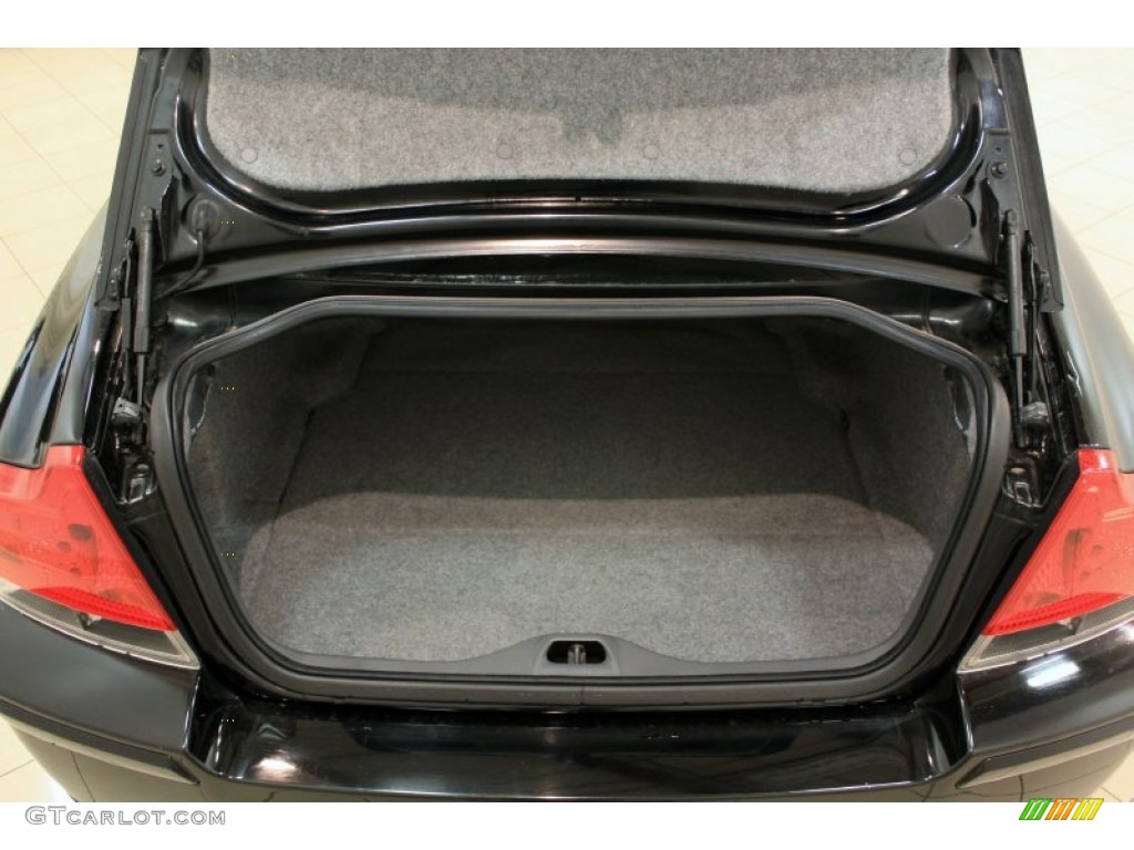 2006 S60 2.5T AWD - Black / Graphite photo #19