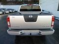2006 Radiant Silver Nissan Frontier LE Crew Cab 4x4  photo #3