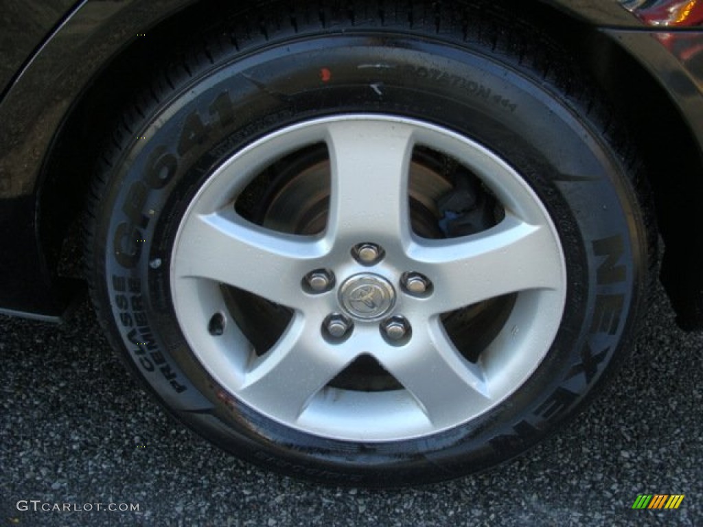 2004 Camry LE - Black / Dark Charcoal photo #14