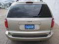 Linen Gold Metallic Pearl - Caravan SXT Photo No. 4