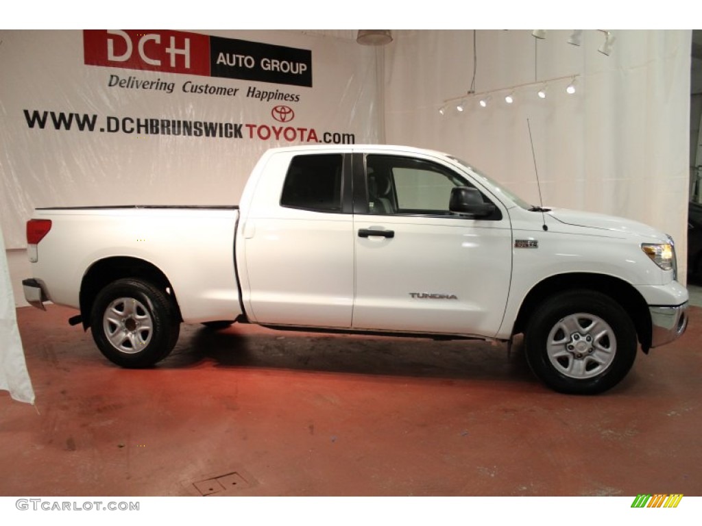 2010 Tundra Double Cab 4x4 - Super White / Graphite Gray photo #5