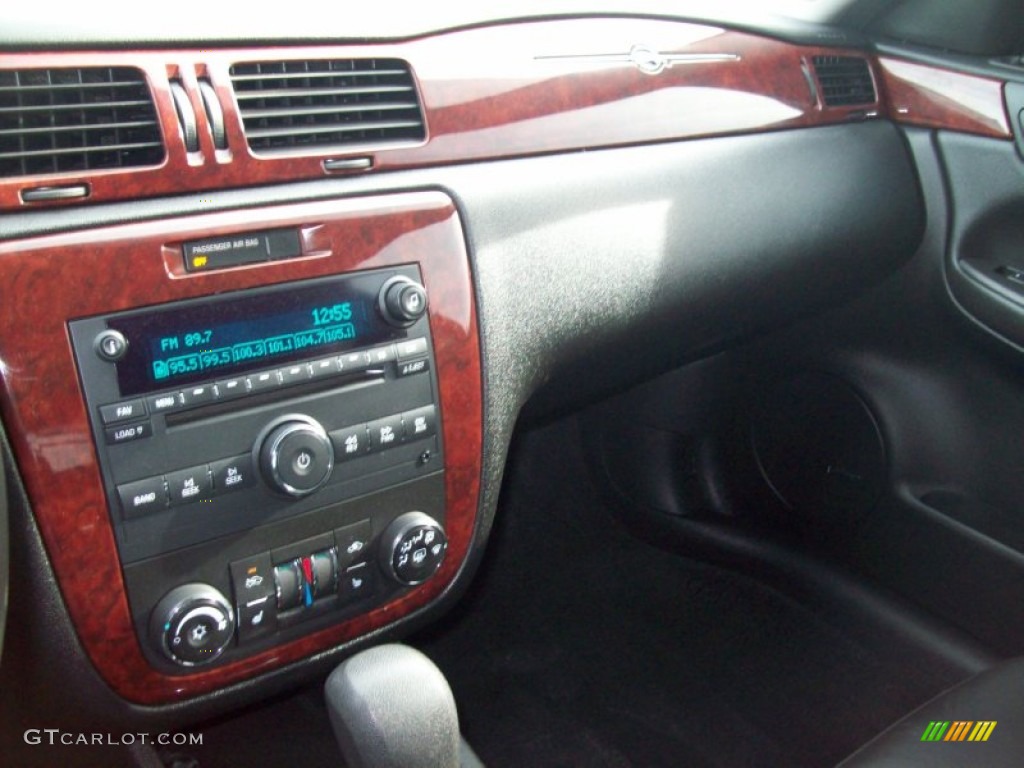 2006 Impala SS - Black / Ebony Black photo #16