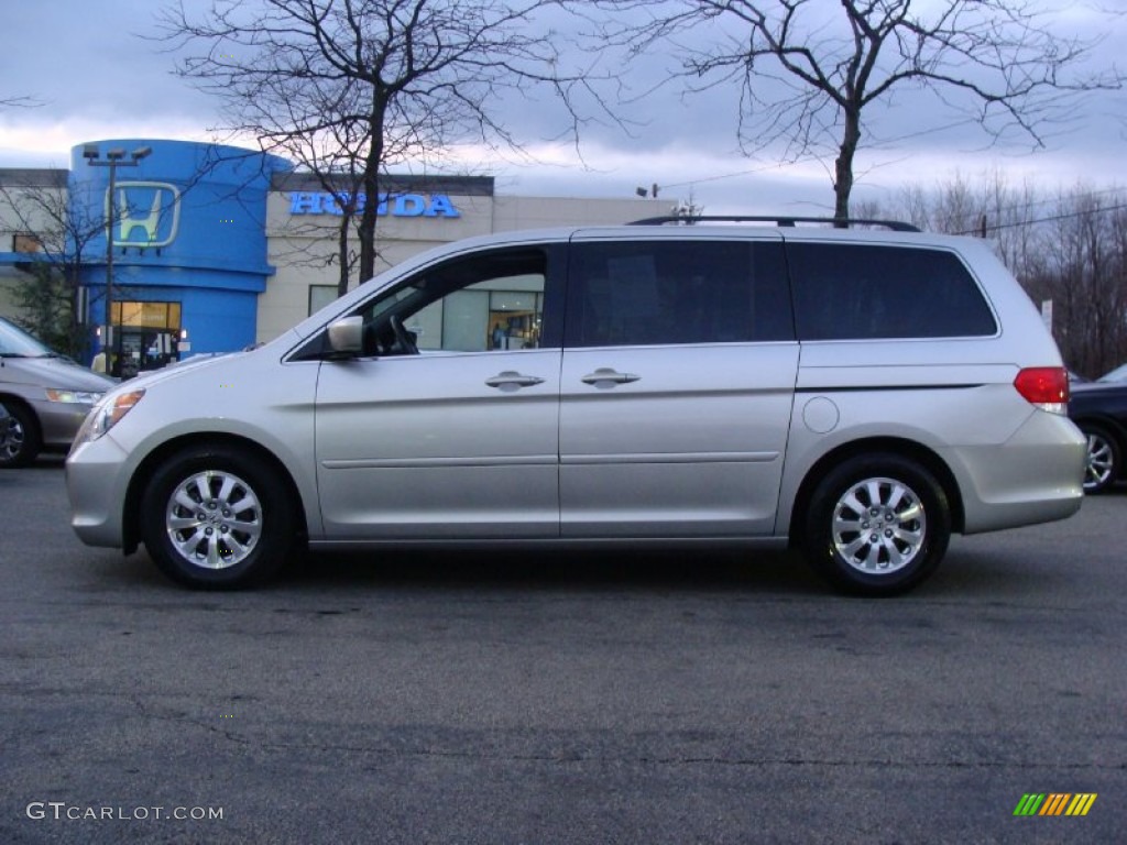 Silver Pearl Metallic Honda Odyssey